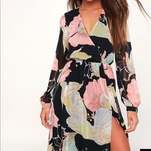 Lulus Wondrous Water Lilies Black Floral Maxi
